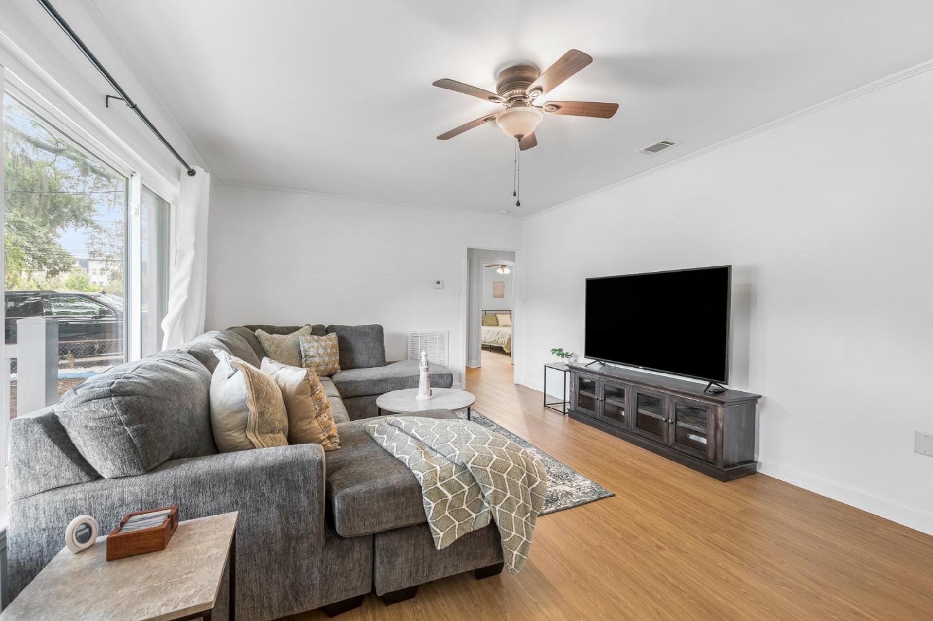 Southern Charm Getaway- 3Br In Park Circle Charleston Exterior photo